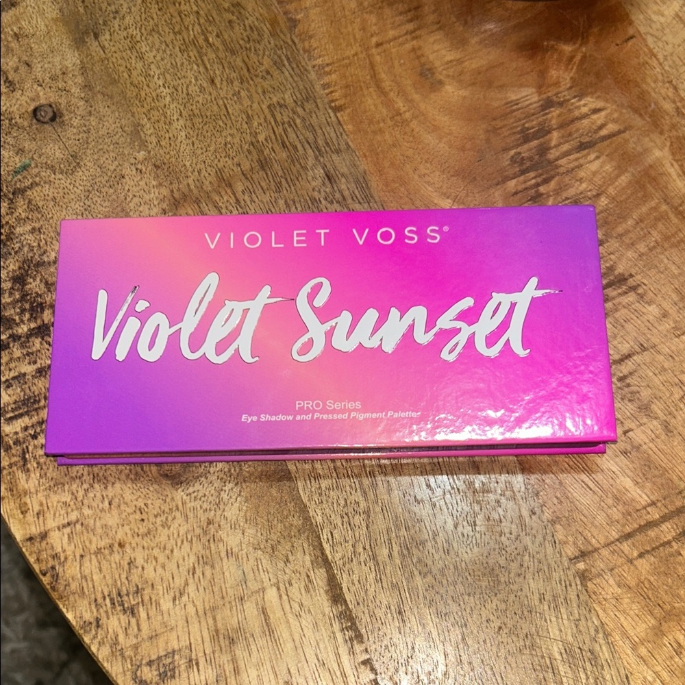 Violet Voss Sunset Palette with Purple and Pink Hues